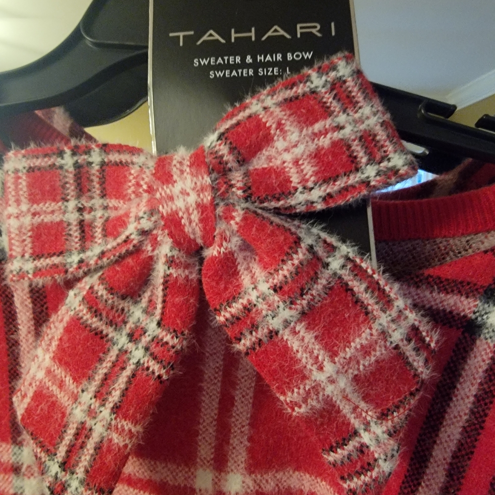 Tahari Red Plaid Women's Sweater - Picture 2 of 6